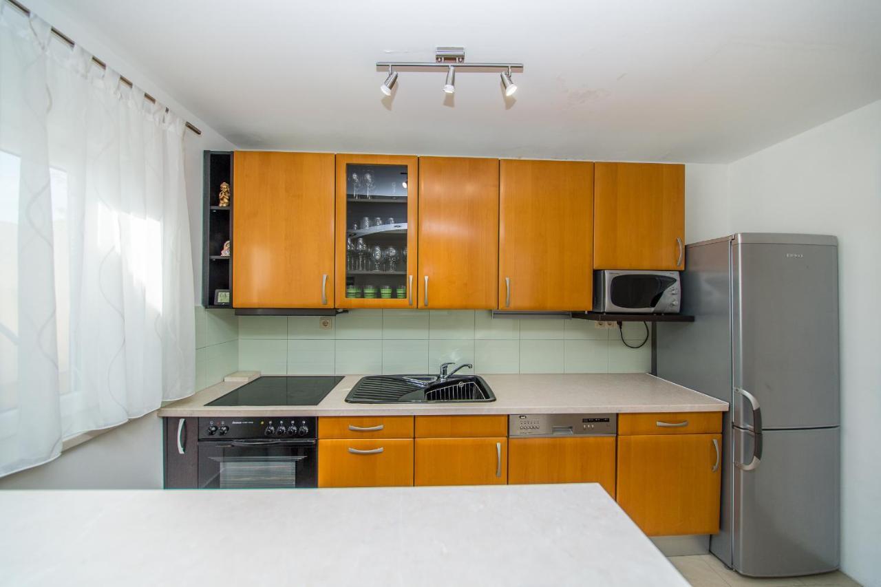 Apartment Luni ロクヴァ・ロゴズニツァ エクステリア 写真